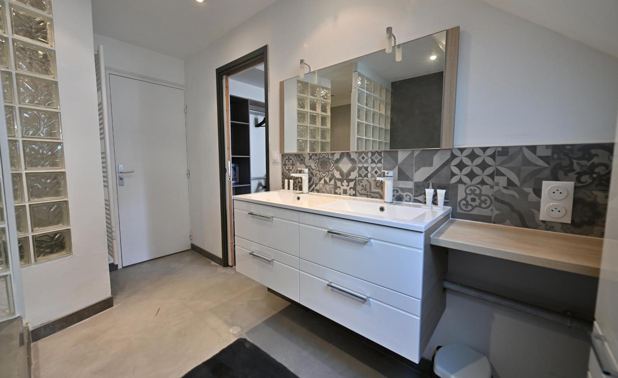 3 Appartements Premium Au Pied De La Cathedrale - Hypercentre Sens Quarto foto