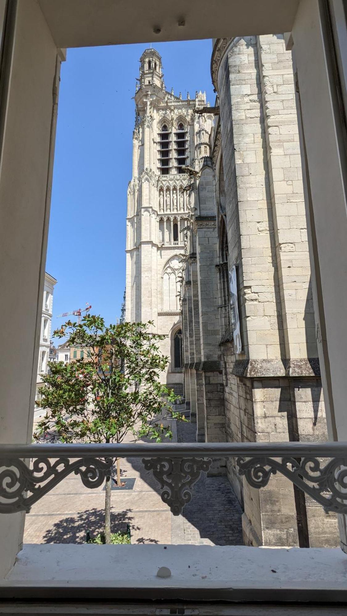 3 Appartements Premium Au Pied De La Cathedrale - Hypercentre Sens Quarto foto